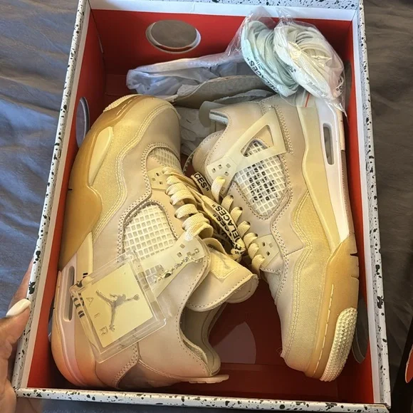 OFF WHITE 4’s!!! Only worn twice!!!!! - Picture 9 of 9